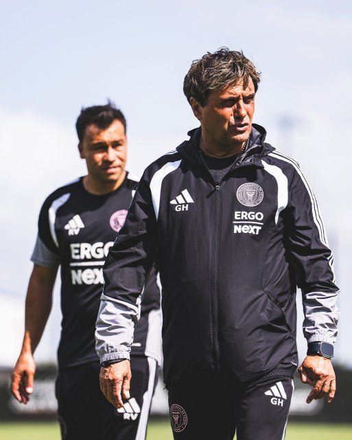 Ángel Guillermo Hoyos conversó con la dirigencia de Newells en 2014.