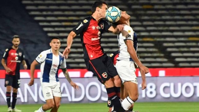 Newells pudo haber ganado pero la expulsión de Giani lo dejó con diez hombres y un punto