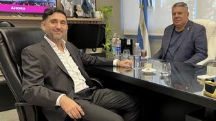 Otros tiempos. El financista Vallejo junto a Claudio Chiqui Tapia, presidente de la AFA.