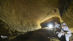 Descubrieron pinturas rupestres de más de 14 mil años en España
