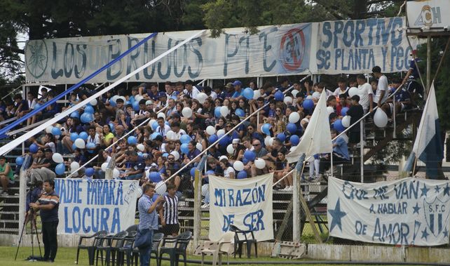 La tribuna albiazul estuvo a full