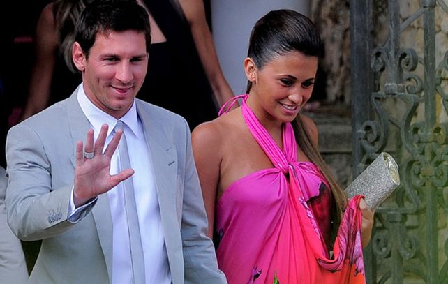 Son de acá. El astro Lionel Messi y su pareja Antonella Rocuzzo.
