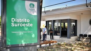 Los centros de distrito continúan su atención durante el verano