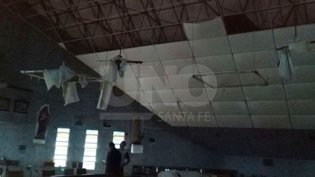 Incendiaron y provocaron destrozos de manera intencional, en la parroquia Nuestra Señora de Pompeya