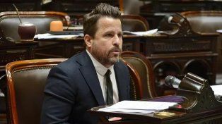 La comisión Legislación del Trabajo presidida por el radical Martín Tetaz&nbsp; fue citada para el martes a las 11.30 para tratar la Reforma Sindical&nbsp;