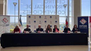 Cáncer de mama: Paraná presentó la agenda del Mes Rosa