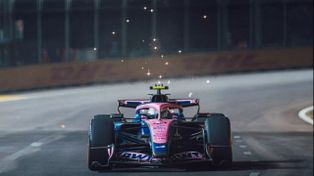 Franco Colapinto volvió a abandonar en Sepang por un problema mecánico como en la sprint
