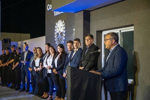 Fiorenza destacó el trabajo conjunto que realizó la comuna de Timbúes junto al gobierno provincial para llevar adelante la obra que se inauguró el viernes.