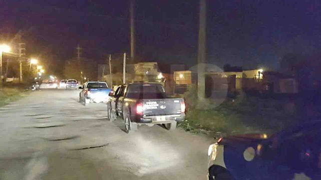 Tras una persecución arrestaron a un hombre armado, con cocaína y marihuana en Los Hornos Tras una persecución arrestaron a un hombre armado, con cocaína y marihuana en Los Hornos