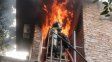 Impactante incendio en la planta alta de una casa en la zona sur de Rosario
