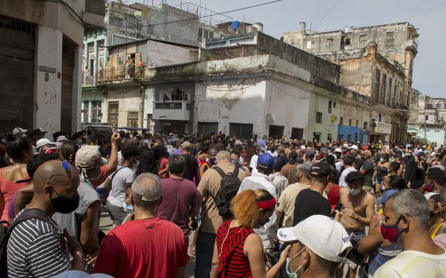 Duras protestas contra el gobierno de Cuba