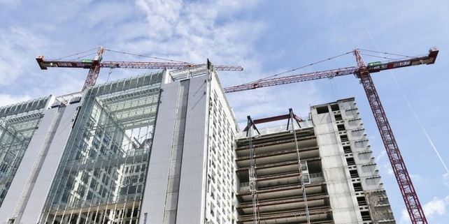 La construcción se desplomó en marzo y profundizó la recesión.
