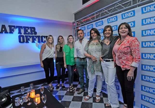 {altText(#AfterOfficeUno, para terminar con la rutina laboral.,#AfterOfficeUno, una nueva forma de encontrarse)}