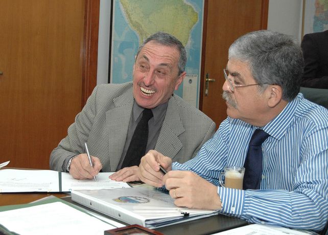 Obeid y De Vido en la firma del Convenio por el puente Santa Fe-Santo Tomé