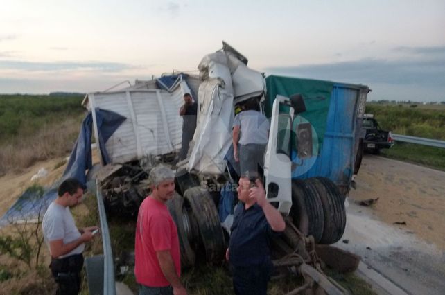 Murió un camionero en un choque en la circunvalación