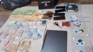 Desmantelan un kiosco de drogas en Barranquitas: cinco detenidos y un millonario secuestro