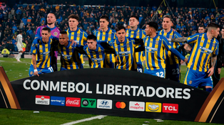 En vivo: Campaz probó desde afuera del área y el arquero Souza la desvió