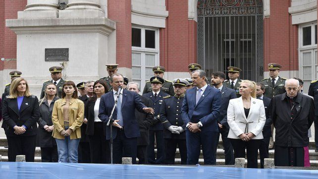Autoridades provinciales y municipales participaron de los actos por el 9 de julio.
