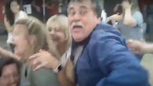 Video: un intendente hizo el trencito y bailó al ritmo de Bombón asesino en plena cuarentena