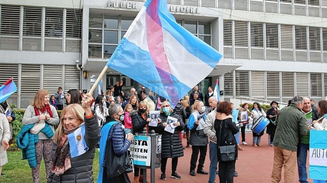 Jury a Goyeneche: autoconvocados pidieron la restitución