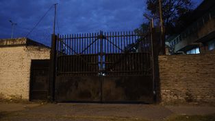 El acceso de Francia al 5200 del Depósito Judicial que funciona en los fondos de la Jefatura de policía.