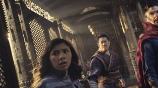El concepto del multiverso resulta algo tedioso y sobrecargado en este regreso de Doctor Strange.