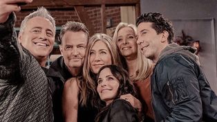 Los protagonistas de Friends compartieron conmovedores publicaciones de despedida a Matthew Perry.