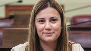 Una diputada aparece como beneficiaria de la Tarjeta Alimentar