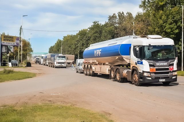 Puerto San Martín eligió priorizar la vida sobre las jurisdicciones y reparará parte de la ruta 11