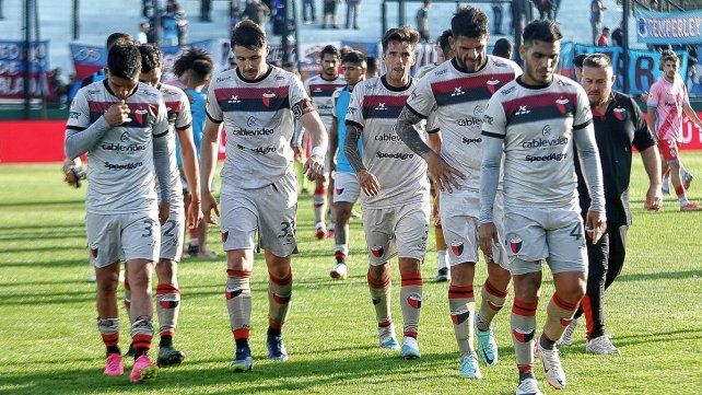 Colón esta cada vez más comprometido con el descenso.