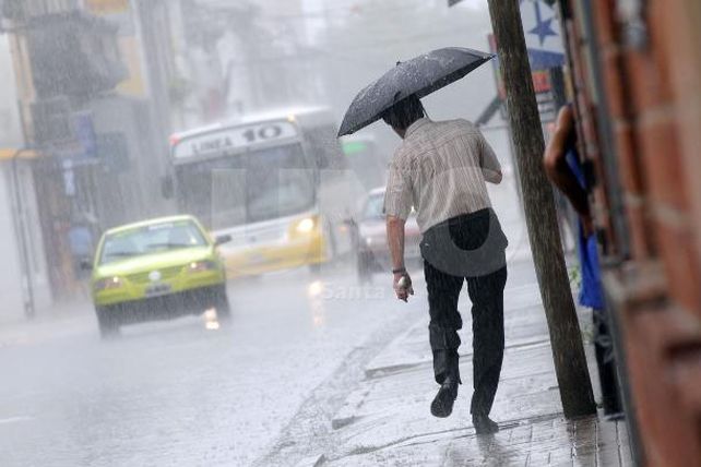 Tal como se anunciaba, llegó la lluvia a la ciudad de Santa Fe
