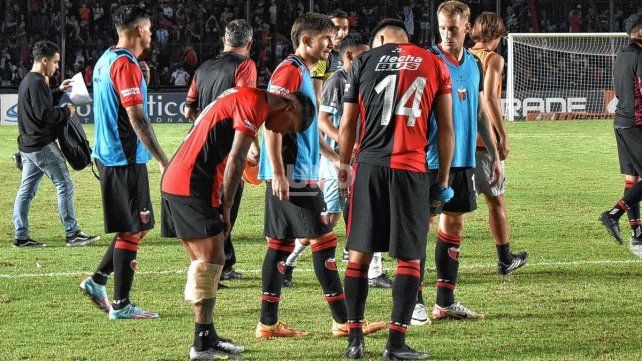Colón y un escaso aporte de juveniles que sorprende en esta Primera Nacional