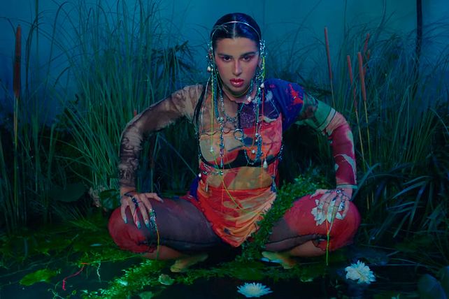Nathy Peluso nació en Luján y reside en Barcelona. Podría ser la sorpresa de los Latin Grammy.