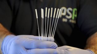 Crearon el primer hisopo nasofaríngeo nacional para realizar test PCR