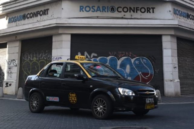 Los taxistas aseguran que por el coronavirus no hay pasajeros y reclaman ayuda urgente para el sector