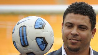 Ronaldo probará suerte con la revista Playboy versión brasileña
