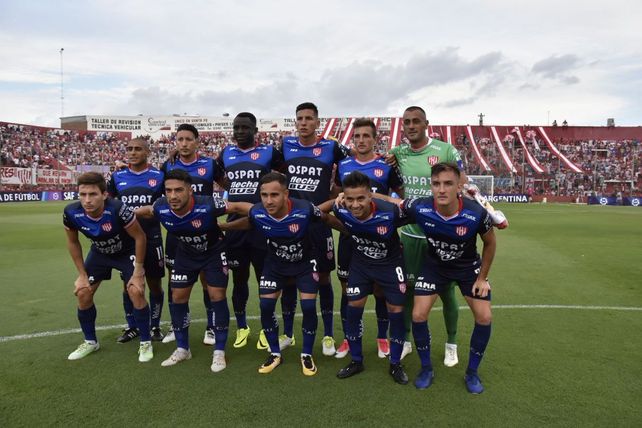 El uno por uno de la igualdad del Tate en el 15 de Abril