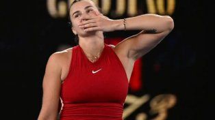 La bielorrusa Aryna Sabalenka se instaló en la final del Abierto de Australia.