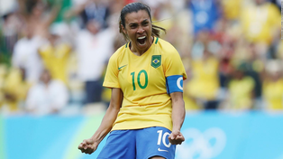 Marta destacó entre lágrimas el crecimiento que alcanzó el fútbol femenino.