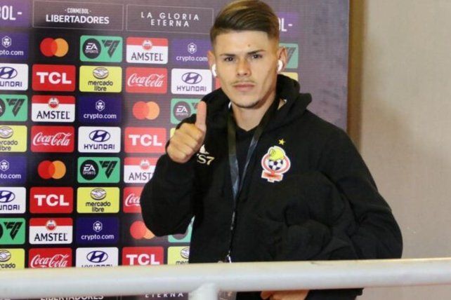 Versiones cruzadas por Franco García: Colón insiste y Tucumán enfría el acuerdo