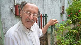 Un anciano vendió su casa a la Municipalidad a cambio de un nicho en el cementerio