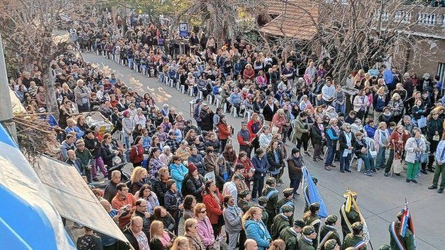 Como cada 7 de agosto, cientos de personas celebraron el día de San Cayetano en Santa Fe