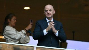 Infantino respondió a las críticas por la roja de Balogun y confirmó el llamado de Trump