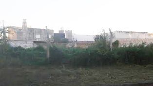 Vecinos de La Florida y Barrio Roma reclamaron por terrenos baldíos y calles destruidas