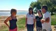 Propuesta. Lambert con personal municipal de Colón, que ya desarrolló una playa accesible. Propuesta. Lambert con personal municipal de Colón, que ya desarrolló una playa accesible.
