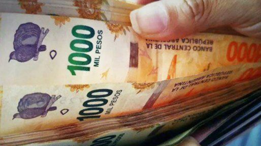 Doble aumento en fin de año para la AUH: cuánto cobran las titulares