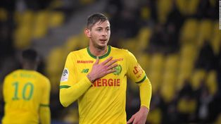 Emiliano Sala falleció el 21 de enero de 2019 cuando viajaba en avión desde Nantes a Cardiff.
