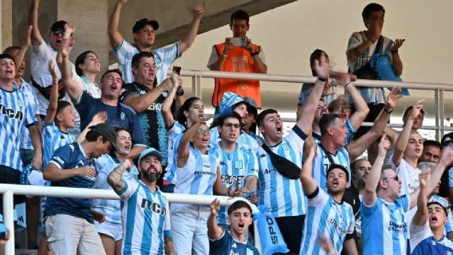 Racing y Estudiantes juegan para definir al campeón.