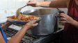 Cocinera cesanteada por faltas injustificadas deberá devolver más de $10 millones