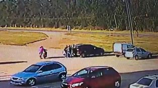La fuga de los dos presos dentro de un carro tipo supermercado tirado por familiares se produjo el 17 de mayo de 2021 en la cárcel de Piñero.&nbsp;